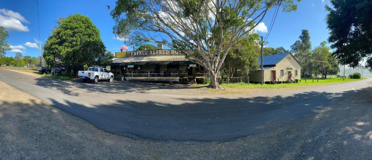 Gundy Pub & Caravan Park Hotel Gundiah Buitenkant foto