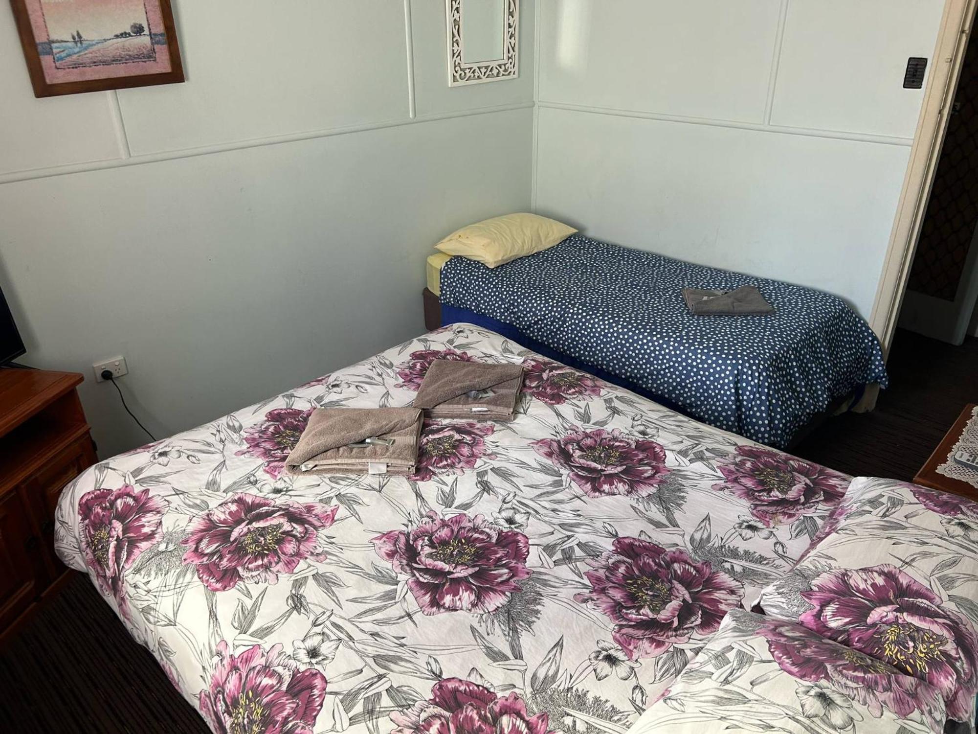 Gundy Pub & Caravan Park Gundiah Buitenkant foto